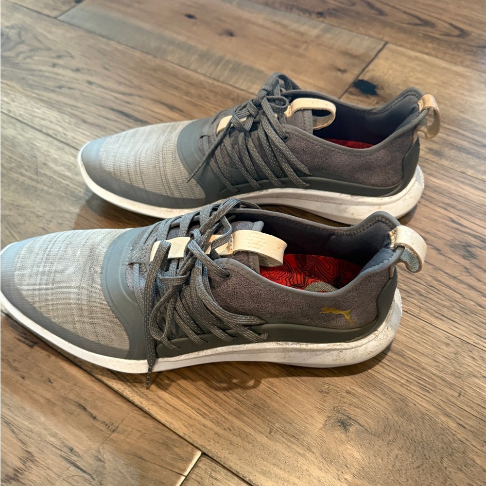 Puma Men's Golf Shoes, Gray and White, gently used.